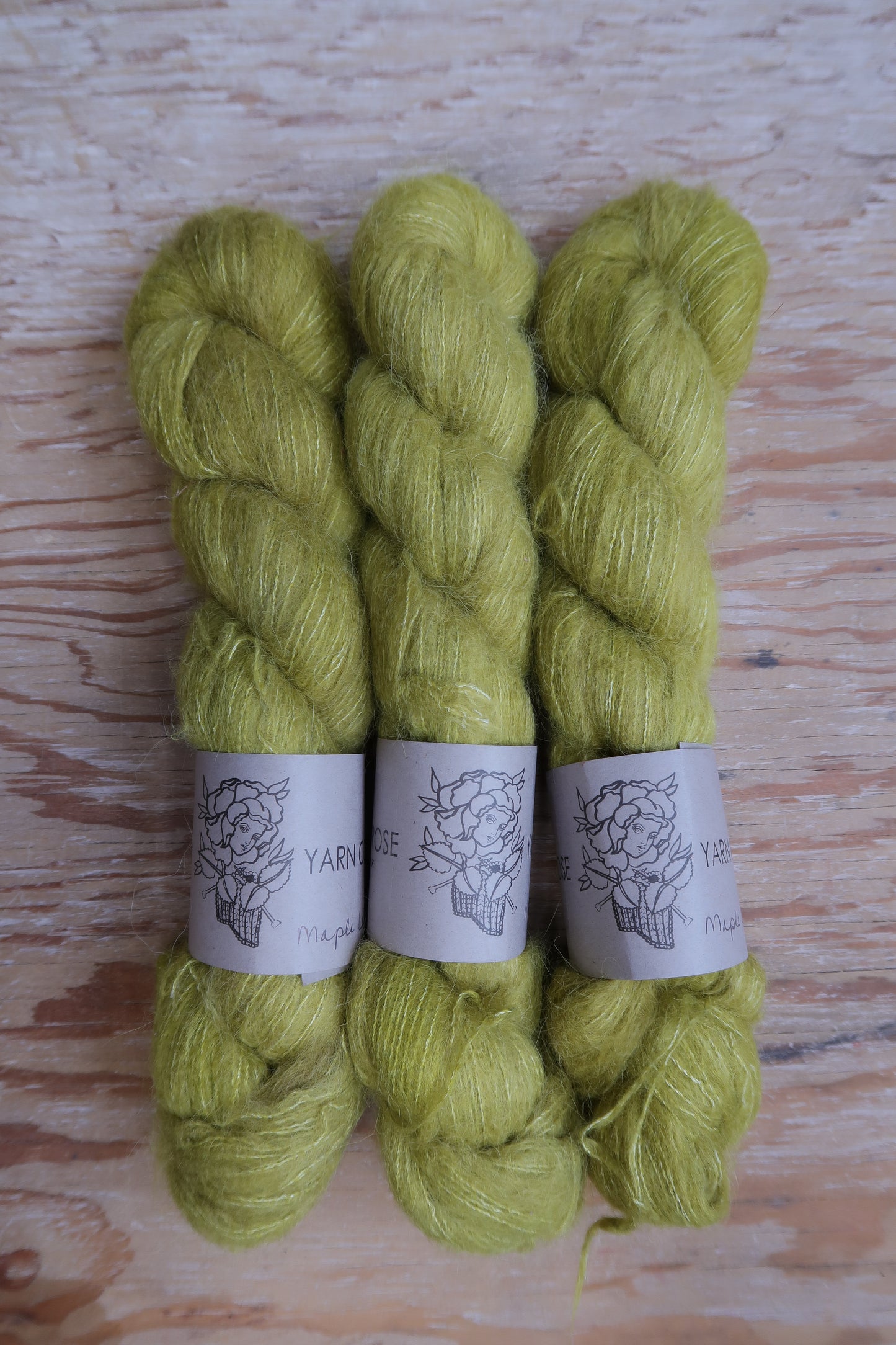 Maple Leaf- Cria Cloud