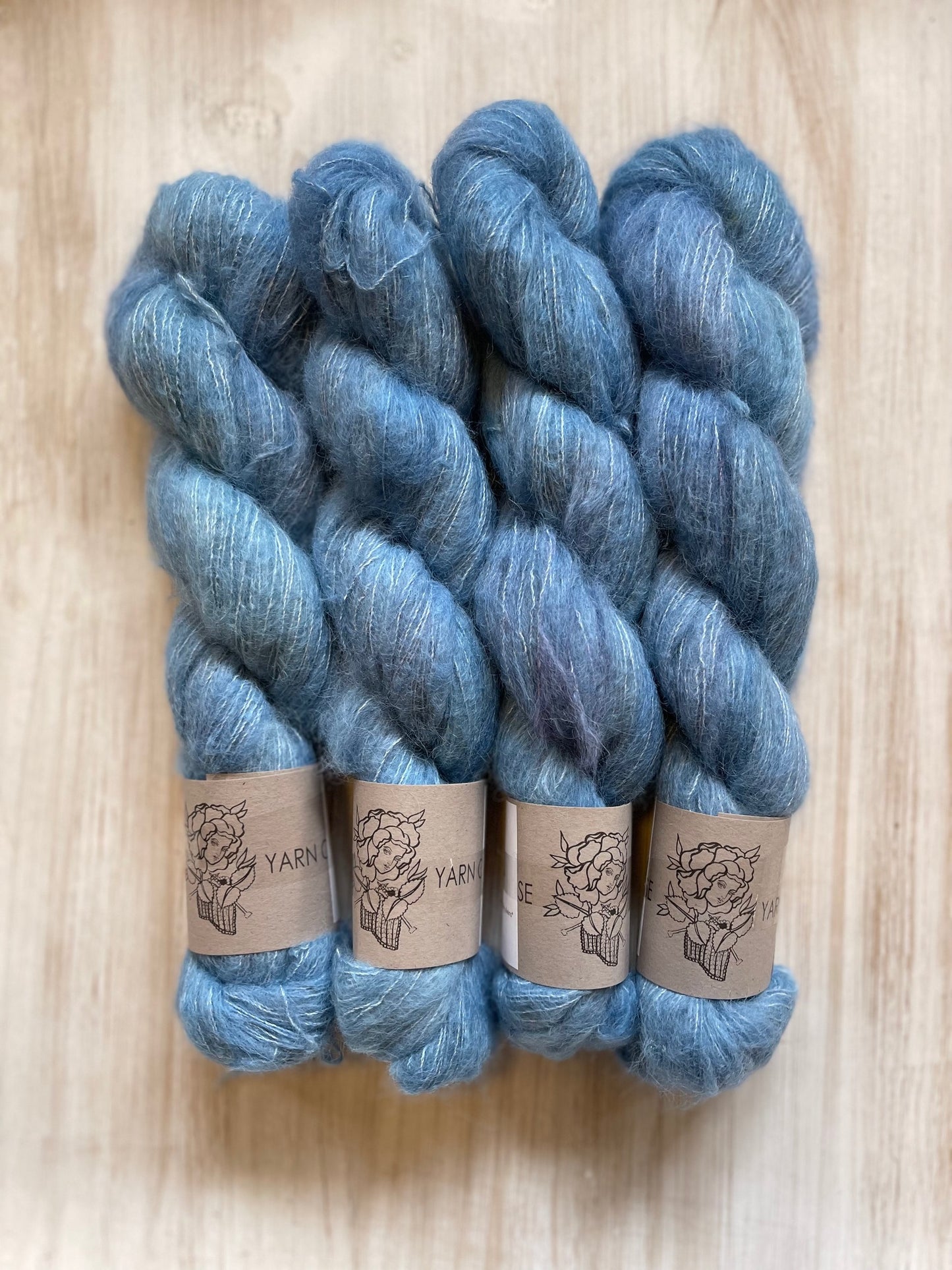 Frozen Tide- Cria Cloud