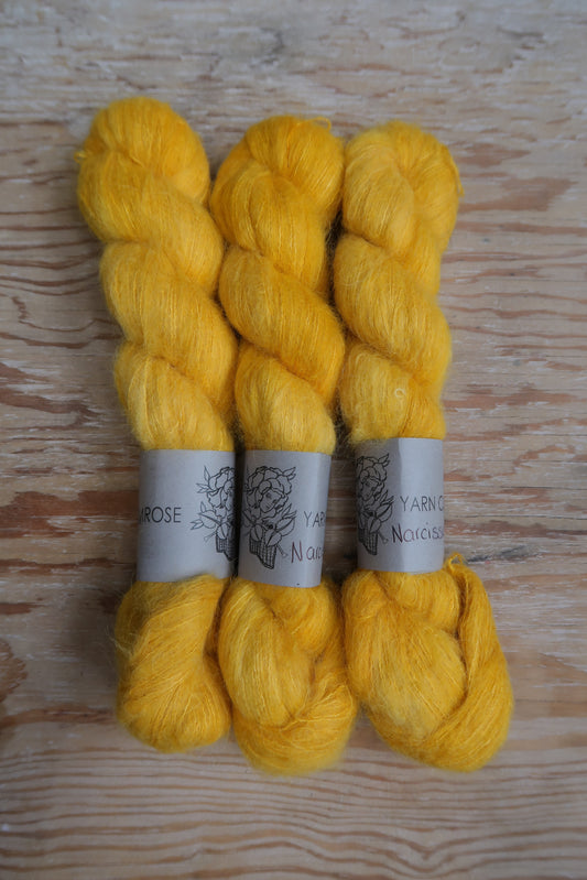 Narcissus- Cria Cloud (WHOLESALE)