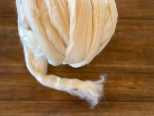 White Corriedale Combed Top (1 oz quantities)